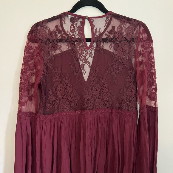 American Eagle - Maroon Lace Dress Shirt - Small - Picture 3 of 3